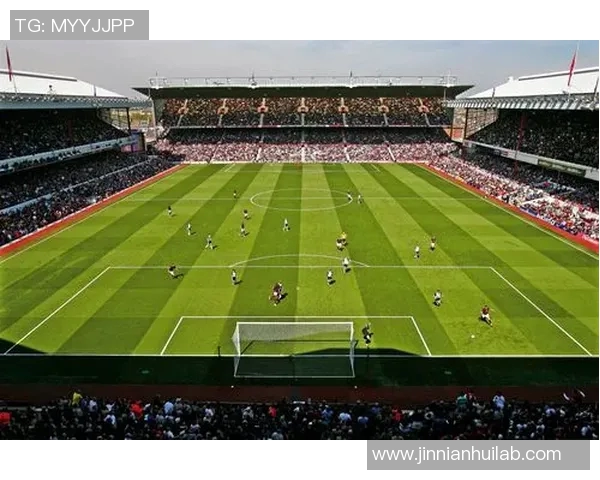 曼城足球俱乐部主场演变历程从海德路到缅因路再到伊蒂哈德的故事