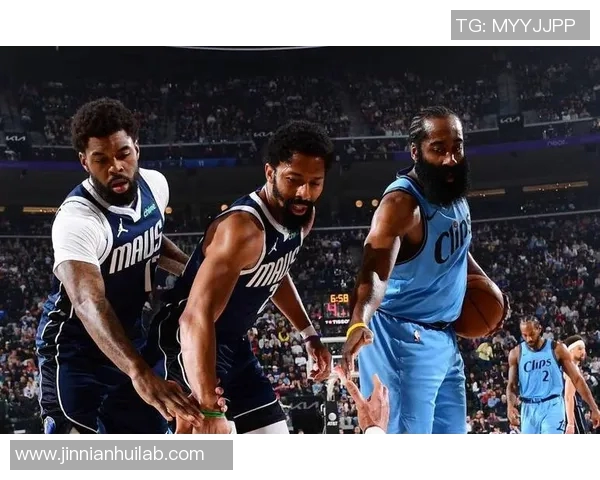 大莫里斯谈组队选择称哈登适配性强韦德则不具备同样能力